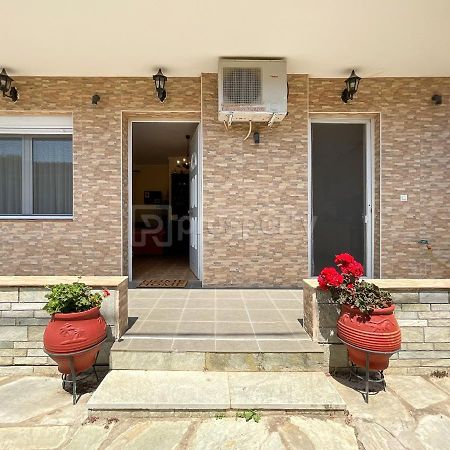 Private Paradise In Nikiti Exterior photo