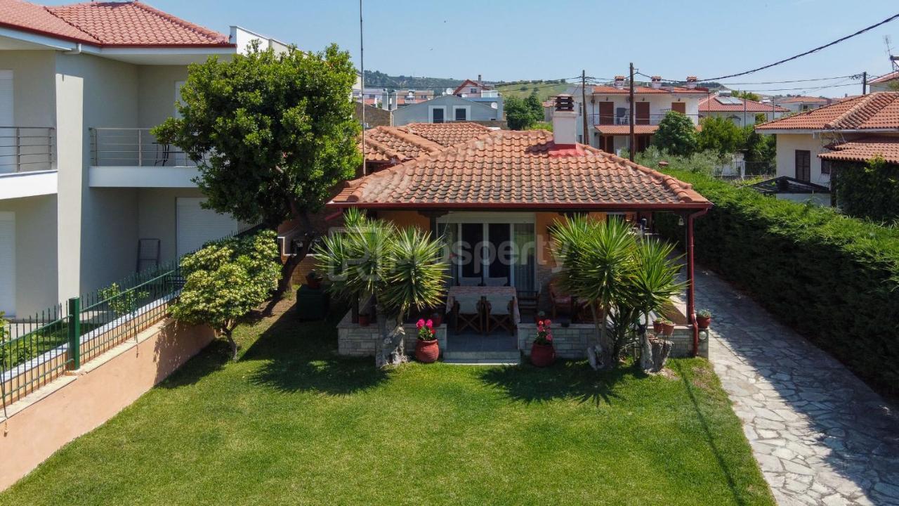 Private Paradise In Nikiti Exterior photo