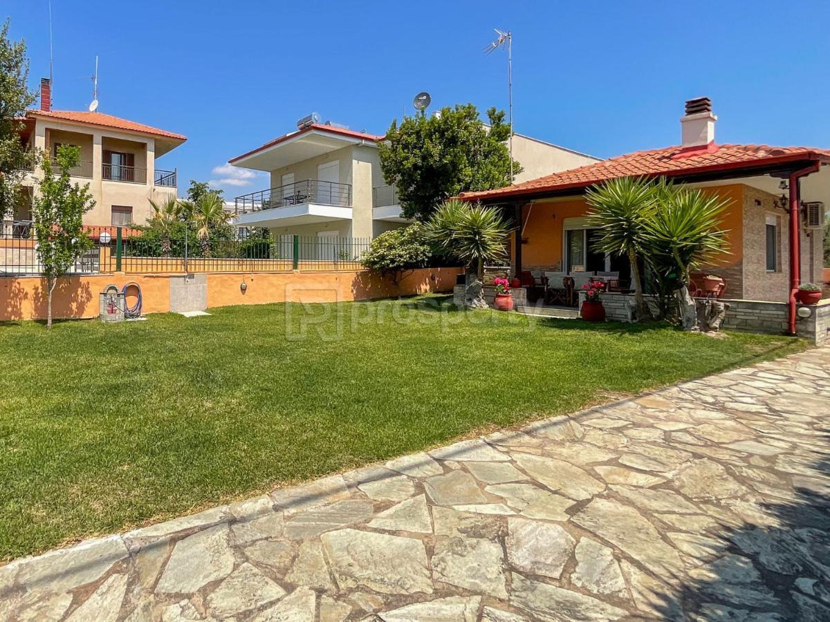 Private Paradise In Nikiti Exterior photo